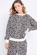 Load image into Gallery viewer, Leopard Sweatshirt
